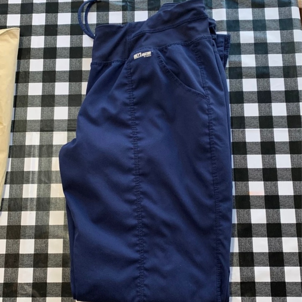Grey’s anatomy BLUE active scrub pants - M